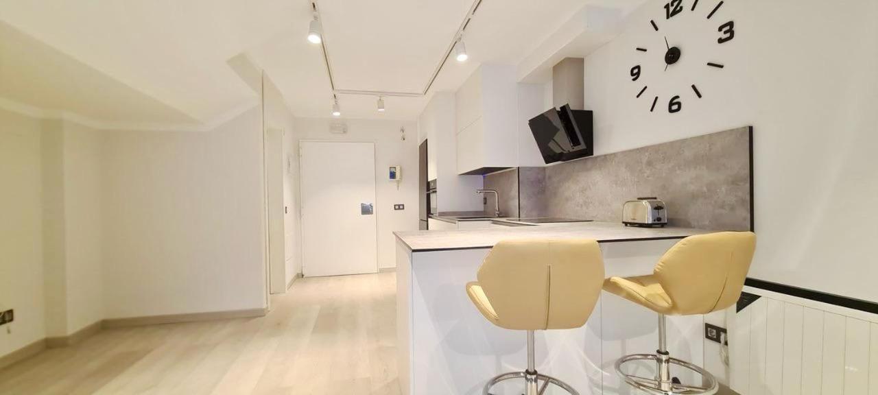 Oshun Sanchinarro II Lofts & Midstay Apartamento *